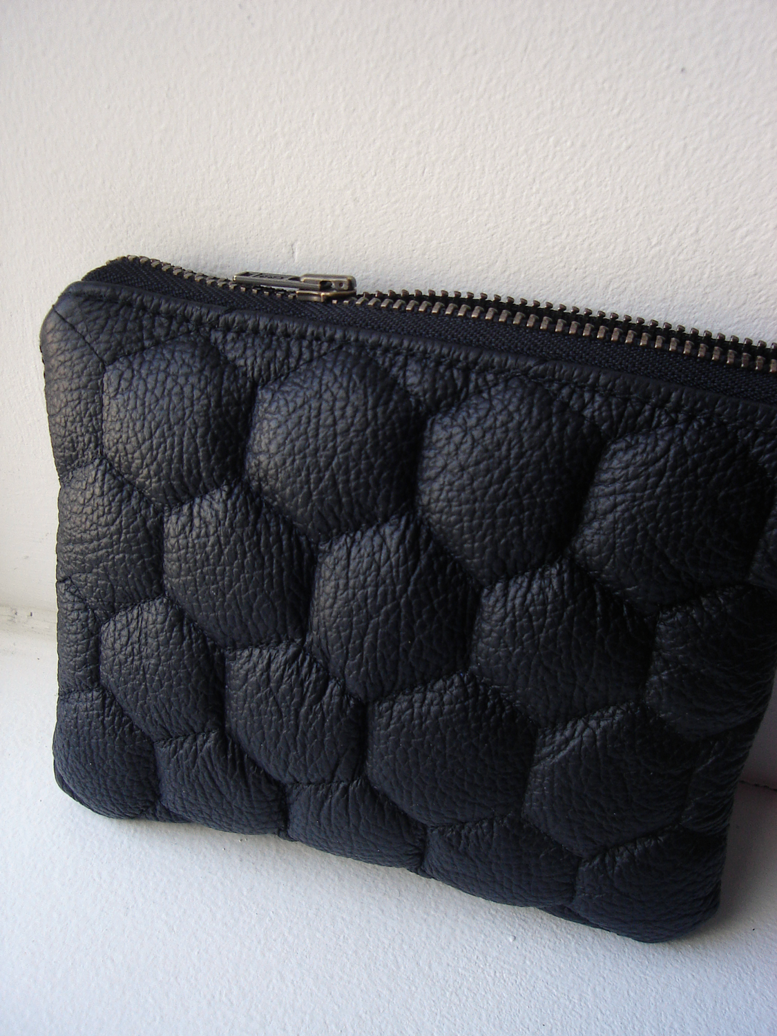 puffy leather hexagon wallet gigidept
